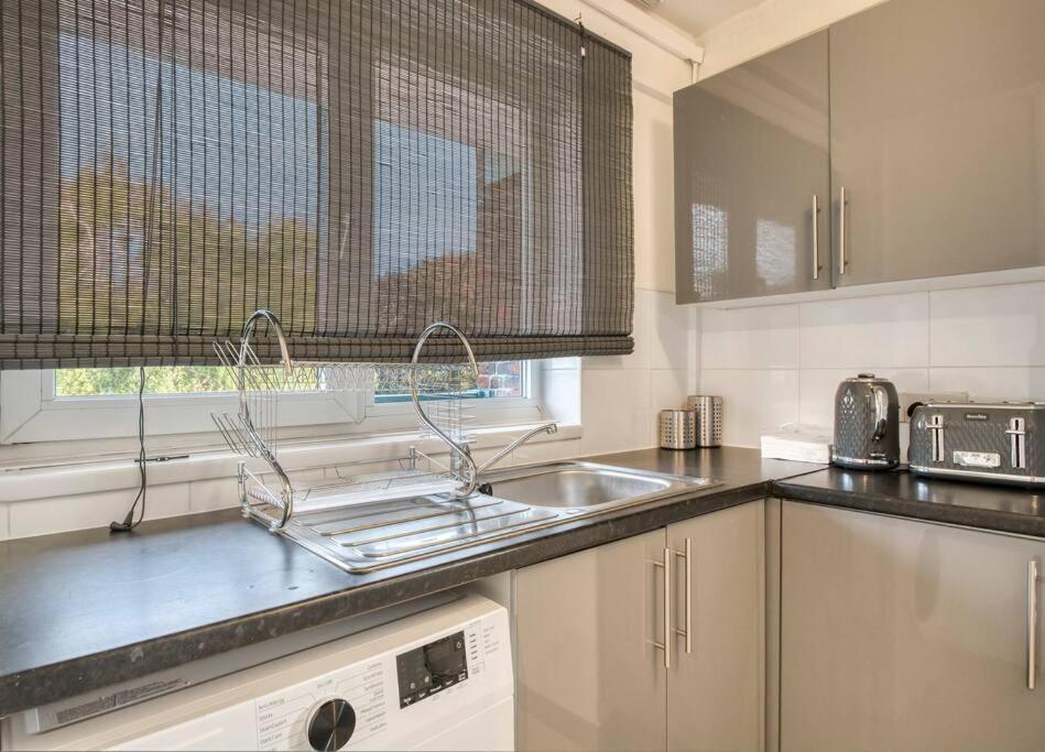 Kings Cross Apartment 4 Br London Ngoại thất bức ảnh